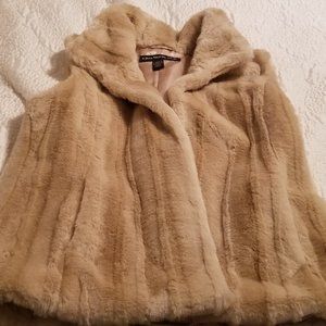 Kristen Blake Faux Fur Vest M